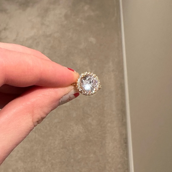 Fake ring - Picture 4 of 7